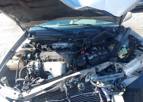 2001 Toyota Camry Ce z USA, uszkodzony, nr VIN 4T1BG22K01U053432